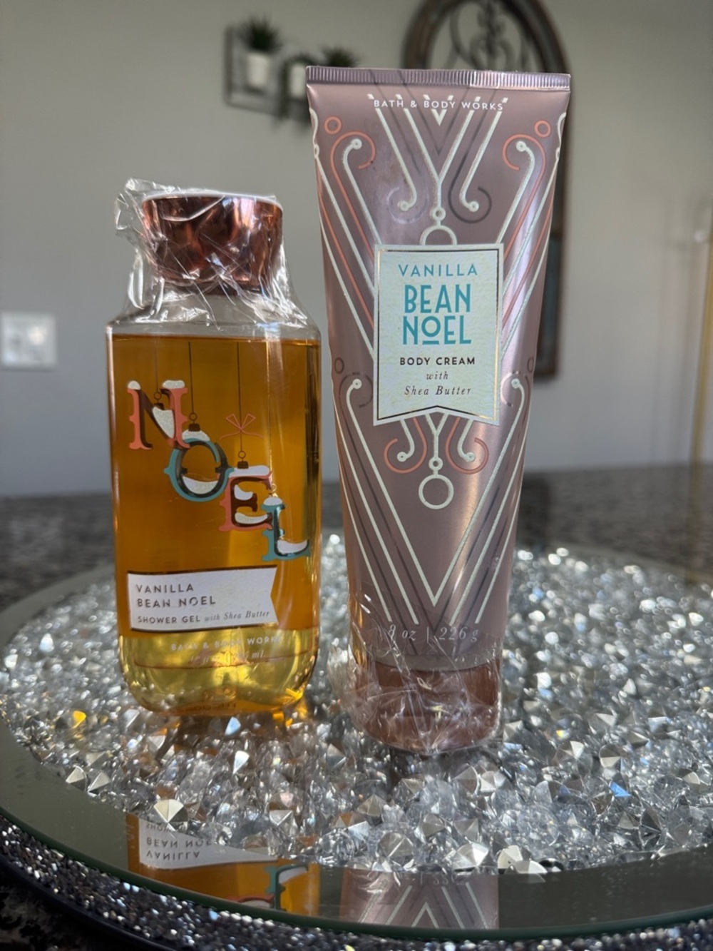 Bath & Body Works Vanilla Bean Noel Body Cream & Shower Gel - Pink, Amber